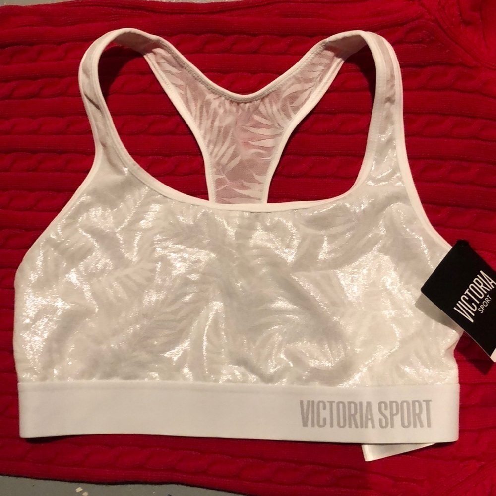 NWT Victoria’s Secret sport bra size S/P
